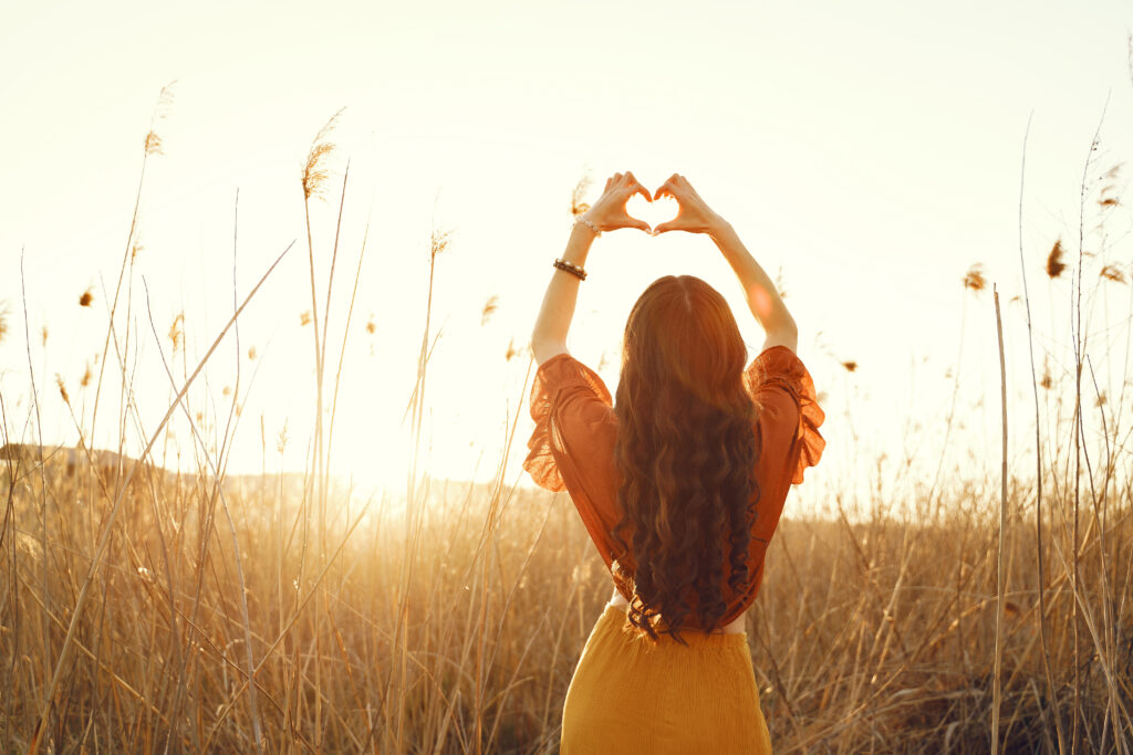 How to Love Yourself: Simple Habits to Boost Your Confidence and Well-Being